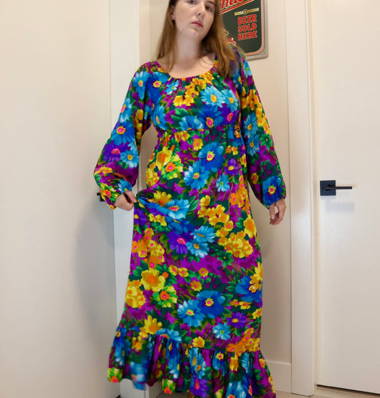 Vintage 1970s Puffed Sleeve Floral Print Dress